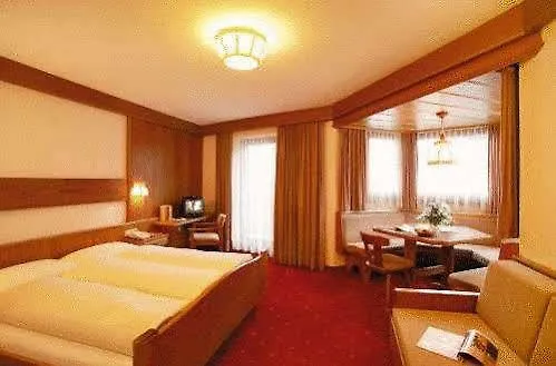 Lammwirt מלון 3*